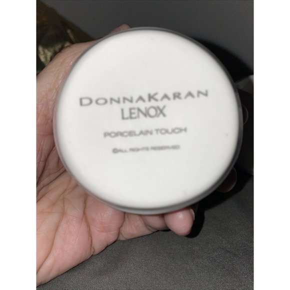 Donna Karan Lenox Porcelain Touch Votives (Set of 4) 2.25 Ht - Picture 7 of 11